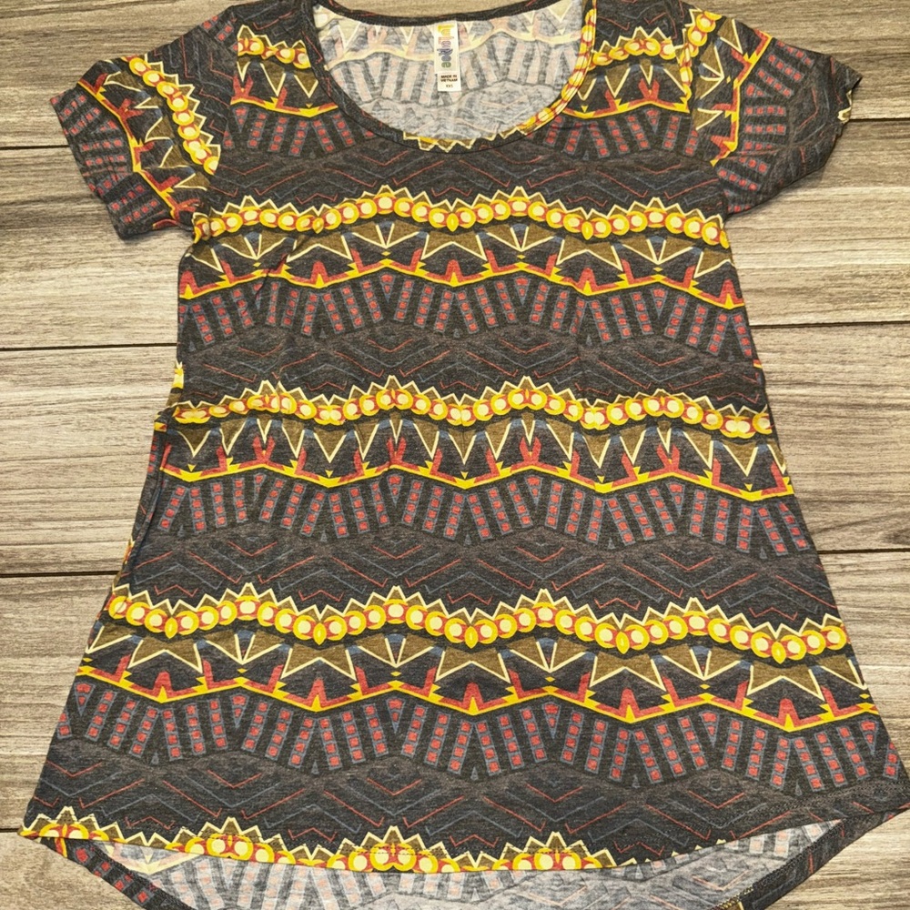 EASTER READY Colorful Geometric Patterned Top - Picture 2 of 5